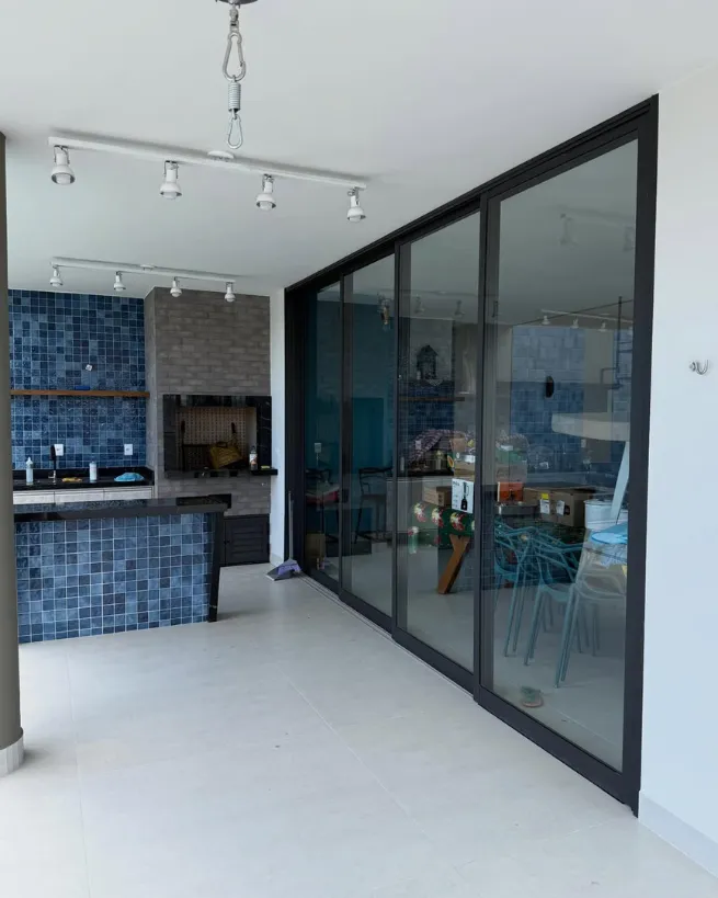 Portas de vidro em Cotia - porta de vidro com integração de ambientes